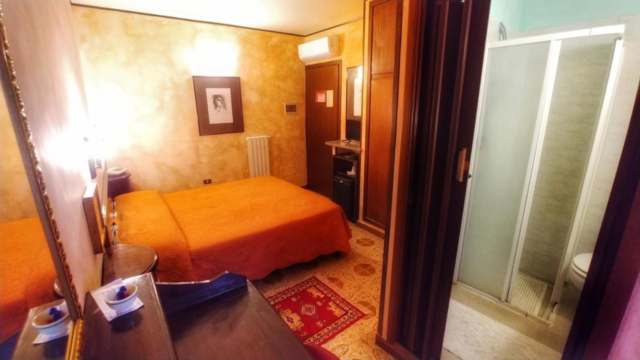 Hotel Centrale Viterbo Buitenkant foto